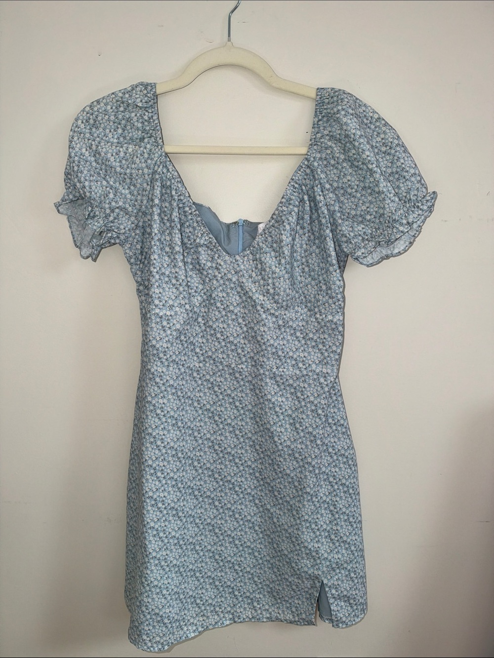 MORE TO COME - Sariah Mini Dress in blue floral
